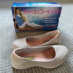 Skechers Flex with Air-Cooled Memory Foam